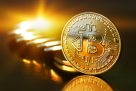 Биткоин упёрся в зону $73 750–74 400: от неё зависит направление следующего движения